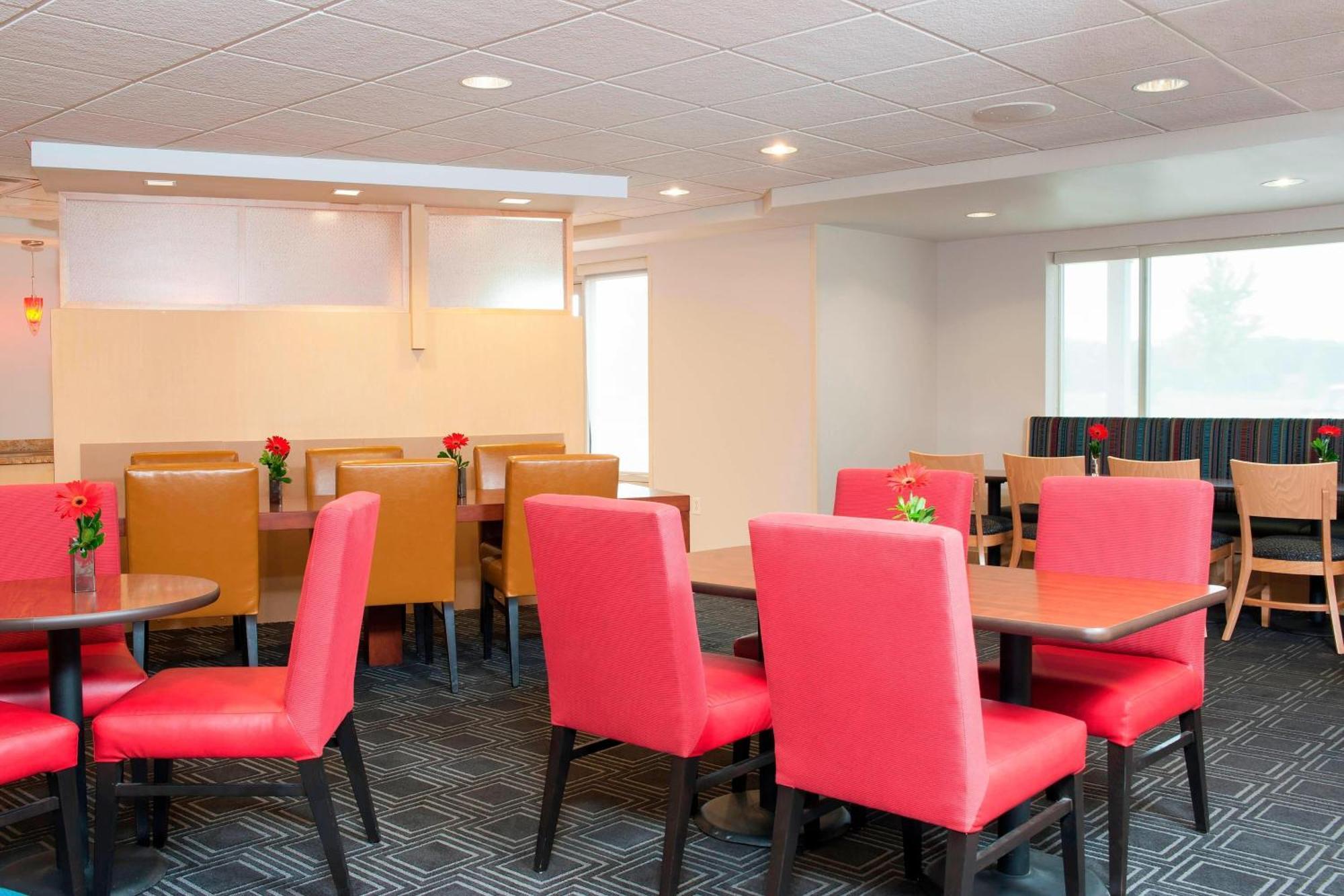 Towneplace Suites Des Moines Urbandale Johnston Zewnętrze zdjęcie